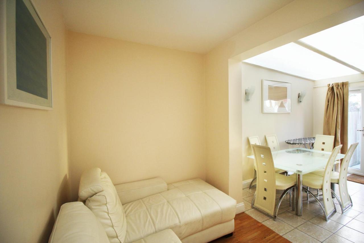 Flexistay Tooting Studios Londra Exterior foto